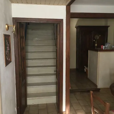 Hébergement de vacances U Parasu Santa-Maria-Figaniella