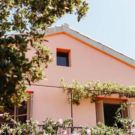 U Parasu Дом отдыха Santa-Maria-Figaniella